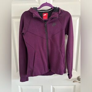 Purple Nike zip up hoodie with thumb hole sleeves size medium- great condition!